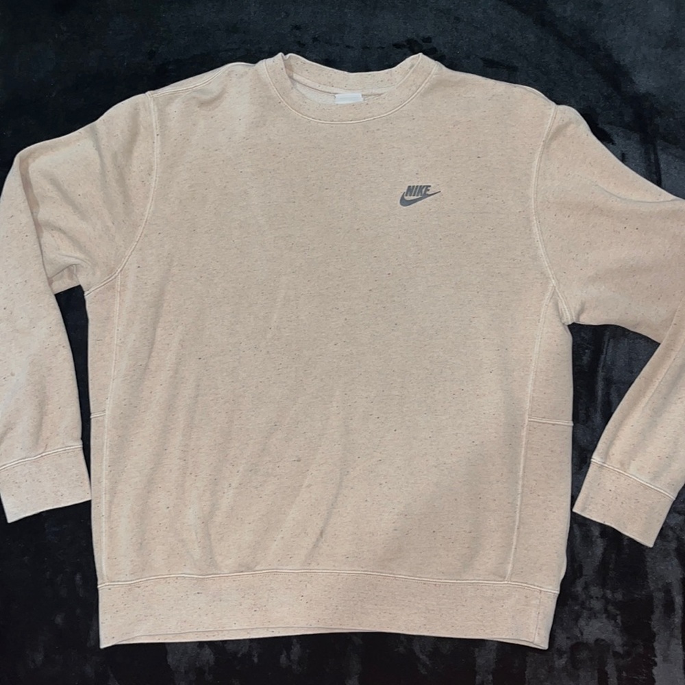 Nike Crewneck. Large Nike sweatshirt